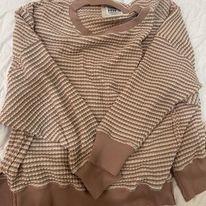 AMERICAN EAGLE OVERSIZED STRIPED SWEATER